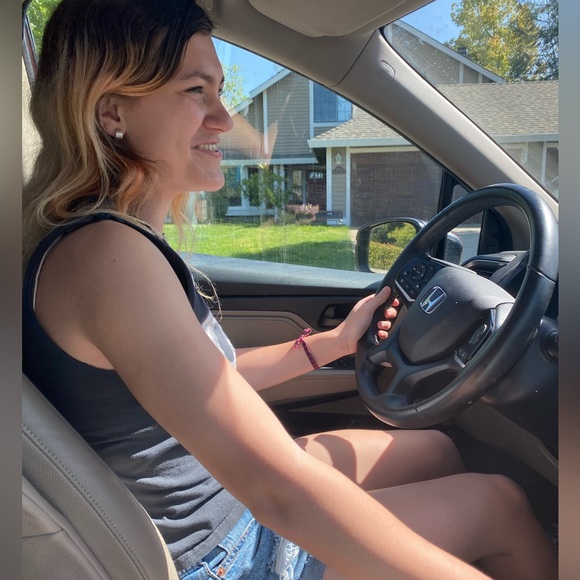 Meet your Posher, Rosie Rose - Picture 5 of 13